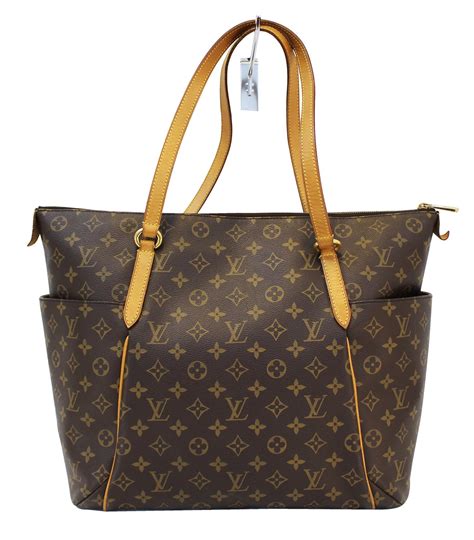 Louis Vuitton totes monogram